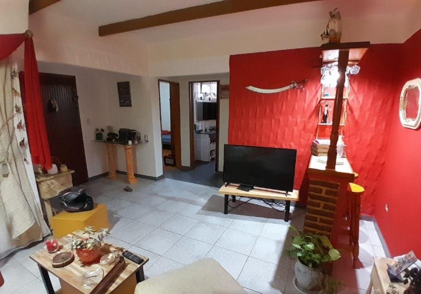 Casa 3 Ambientes con Departamento 2 Ambientes + Departamento 2 Ambientes Independiente - Ideal para Inversion o Familia Grande