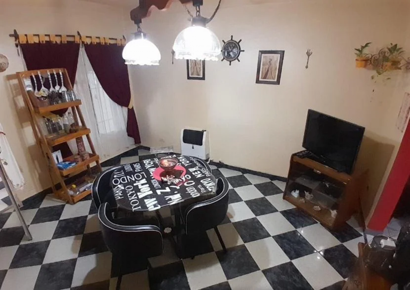 Casa 3 Ambientes con Departamento 2 Ambientes + Departamento 2 Ambientes Independiente - Ideal para Inversion o Familia Grande