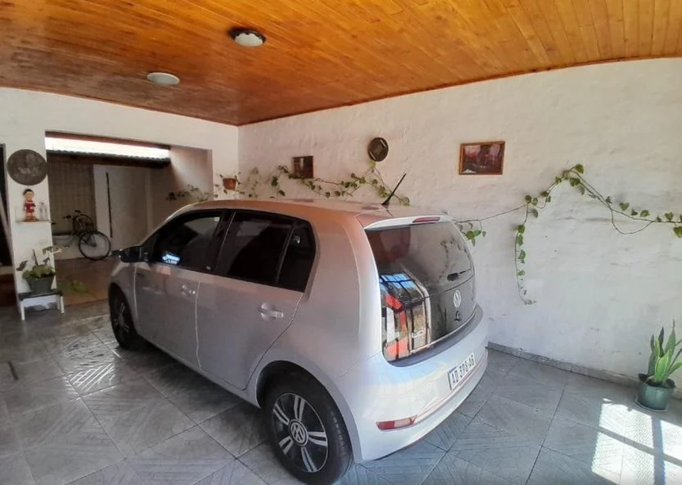Casa 3 Ambientes con Departamento 2 Ambientes + Departamento 2 Ambientes Independiente - Ideal para Inversion o Familia Grande