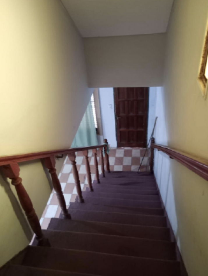 Casa de 5 Ambientes en Venta - Muy Buena Ubicacion en Villa Luzuriaga