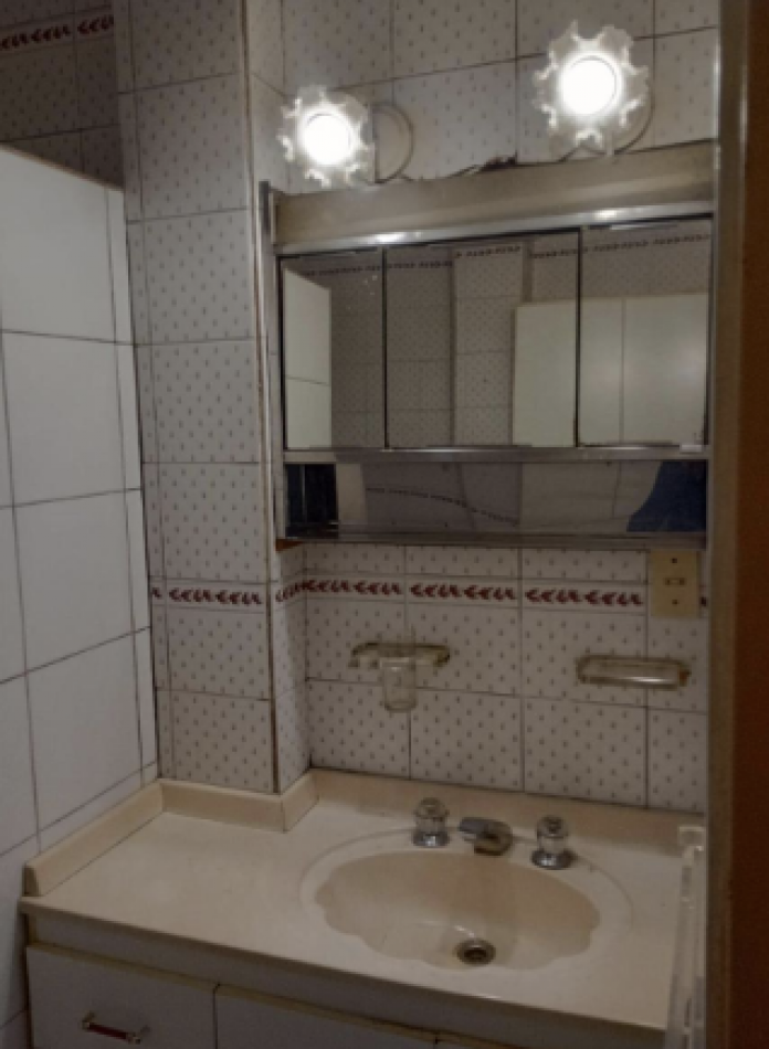 Casa de 5 Ambientes en Venta - Muy Buena Ubicacion en Villa Luzuriaga