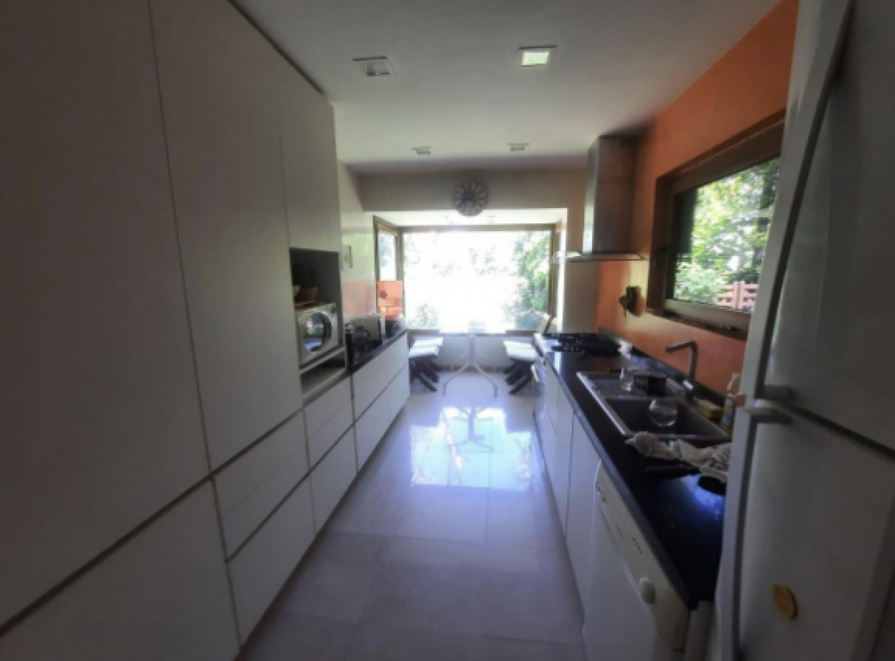 Casa en Venta en San Carlos Country - Entorno Natural y Seguridad Privada