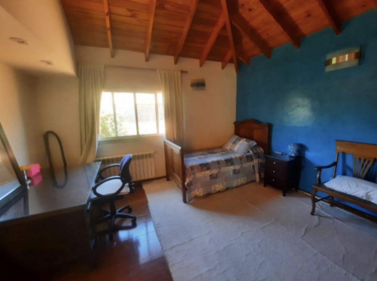 Casa en Venta en San Carlos Country - Entorno Natural y Seguridad Privada