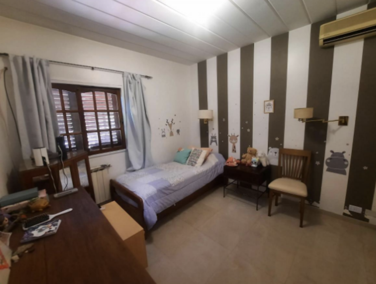 Casa en Venta en San Carlos Country - Entorno Natural y Seguridad Privada