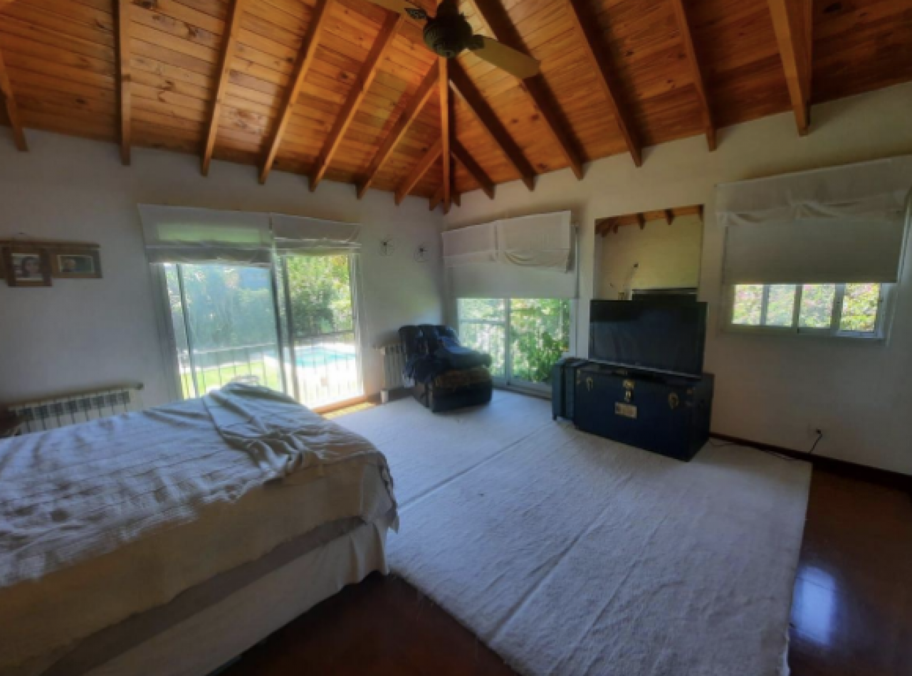 Casa en Venta en San Carlos Country - Entorno Natural y Seguridad Privada