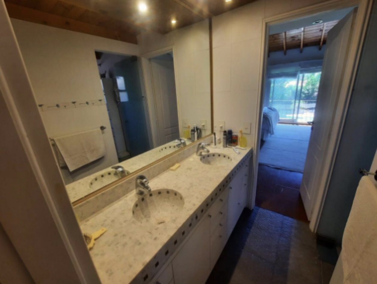 Casa en Venta en San Carlos Country - Entorno Natural y Seguridad Privada