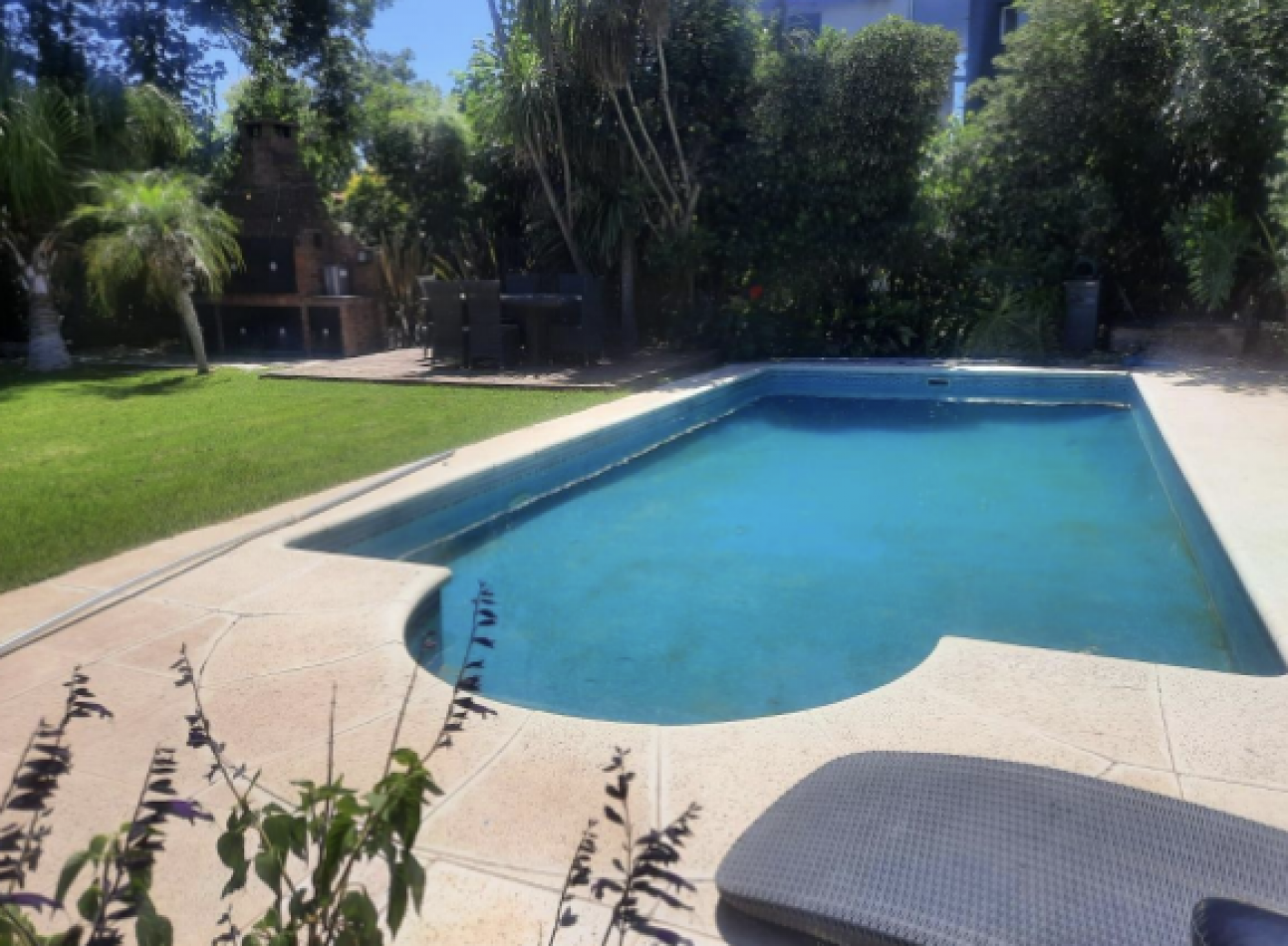 Casa en Venta en San Carlos Country - Entorno Natural y Seguridad Privada