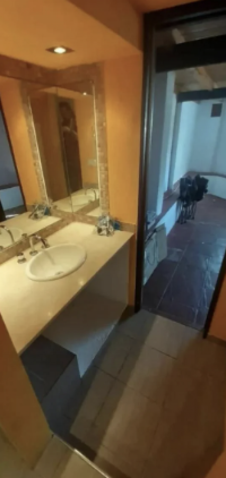 Departamento Tipo Casa en Venta - Terraza y Excelente Ubicacion en Mataderos