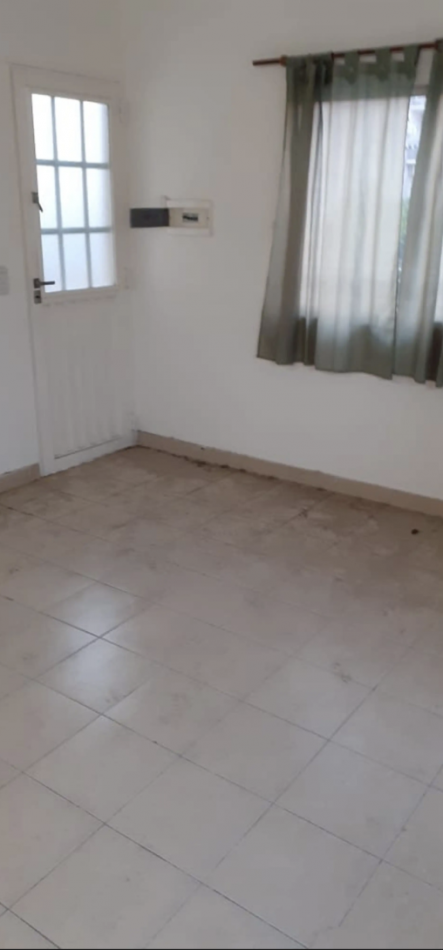 Departamento 2 Ambientes con Balcon al Frente - Apto Credito, Sin Expensas y Permuta Disponible, Excelente Alternativa para Vivir o Invertir