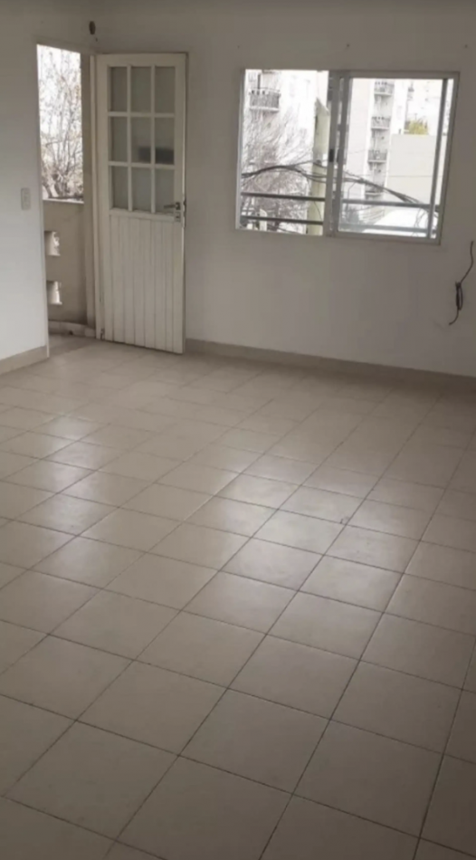 Departamento 2 Ambientes con Balcon al Frente - Apto Credito, Sin Expensas y Permuta Disponible, Excelente Alternativa para Vivir o Invertir
