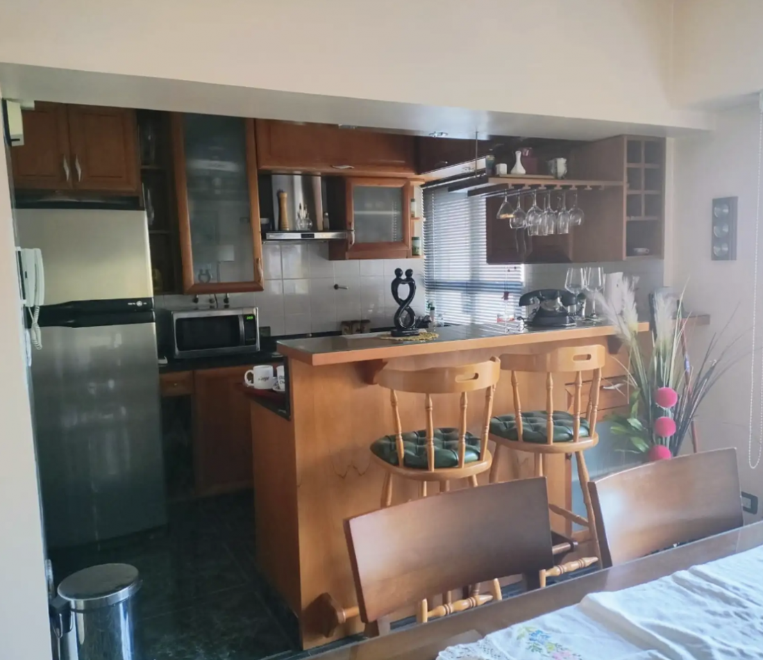 Departamento 4 Ambientes al Frente - Amplio y Luminoso, Excelente Oportunidad para Vivir o Invertir