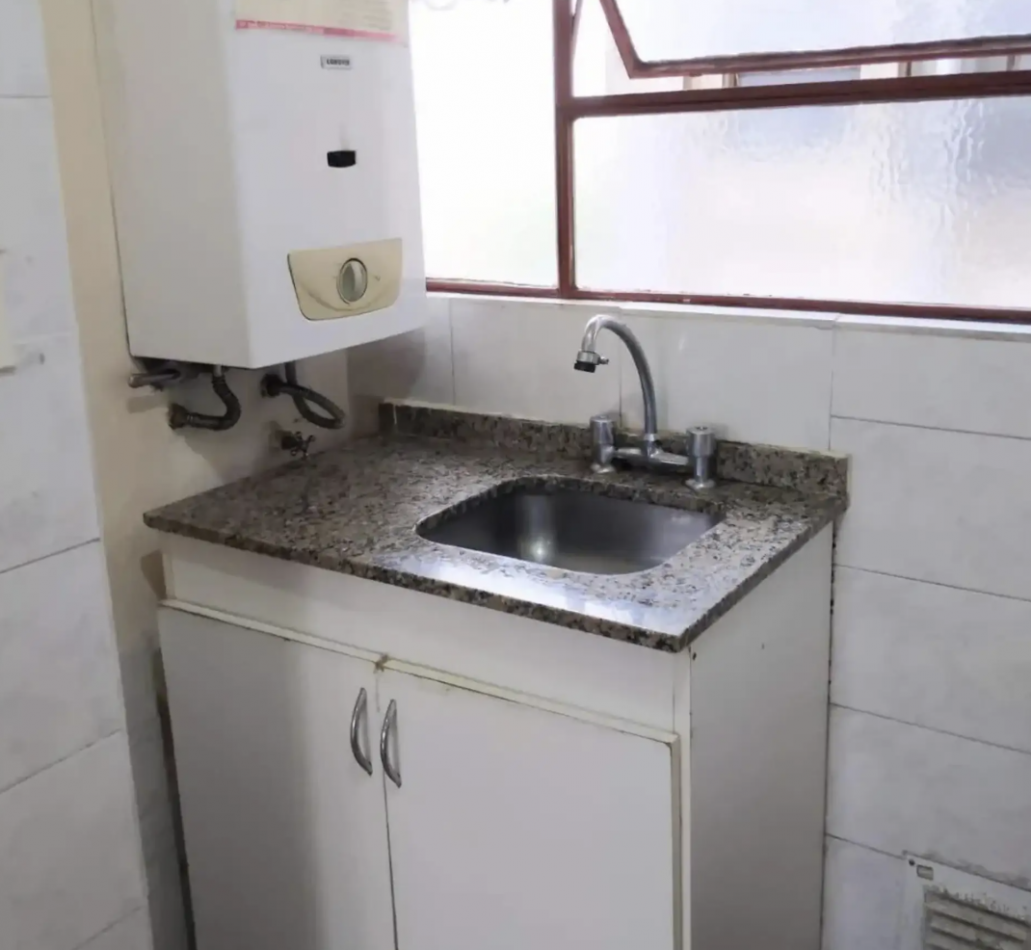 Departamento 1 Ambiente Divisible - Funcional y Versatil, Excelente Oportunidad para Vivir o Invertir