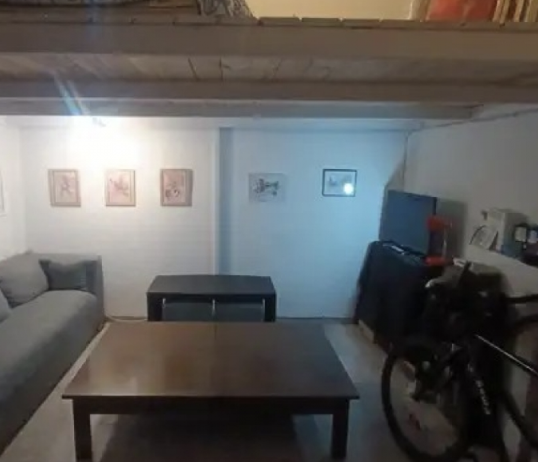 Departamento 1° Piso con Gran Conectividad y Ubicacion Estrategica en Balvanera