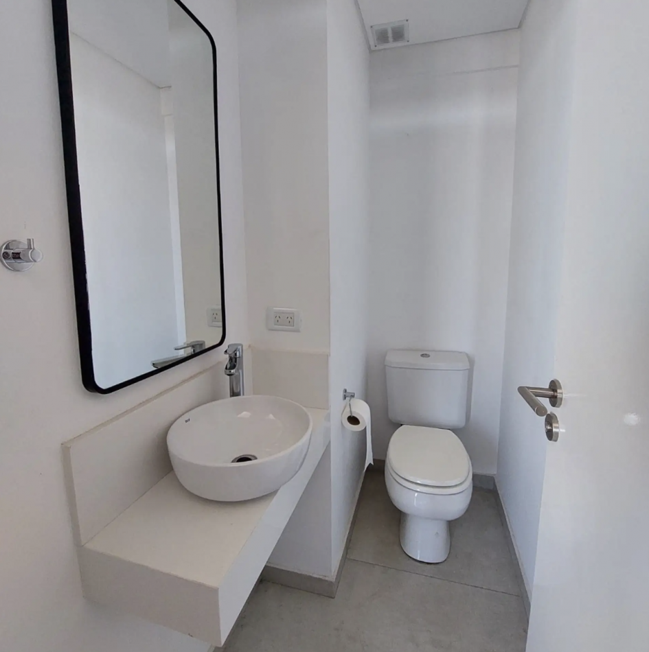 Semipiso de 3 Ambientes al Frente con Patio y Parrilla - A Estrenar - Gran Categoria en Villa Luro | 9