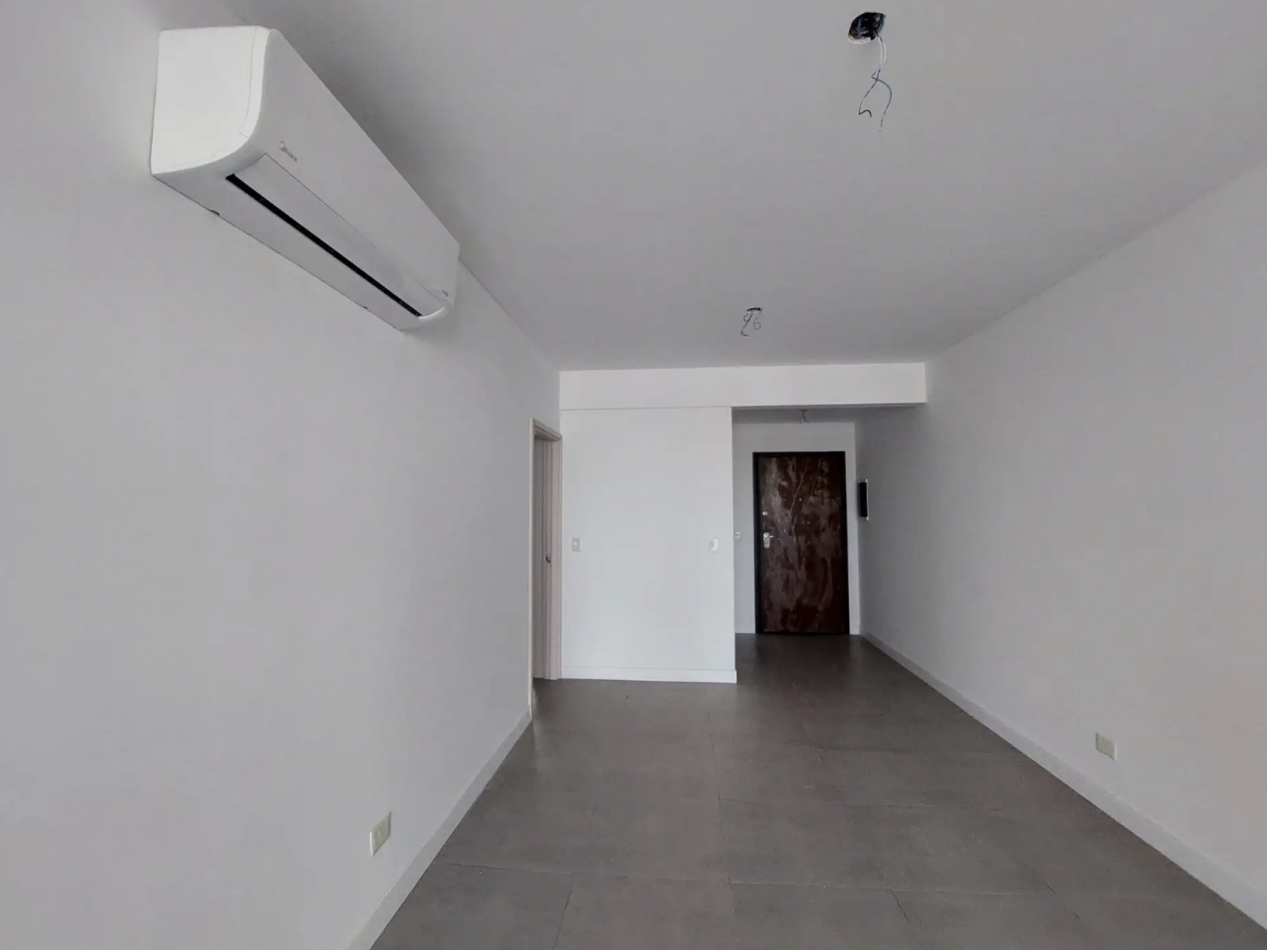 Depto de 4 Amb -Balcon, Cochera y Baulera - Villa Luro