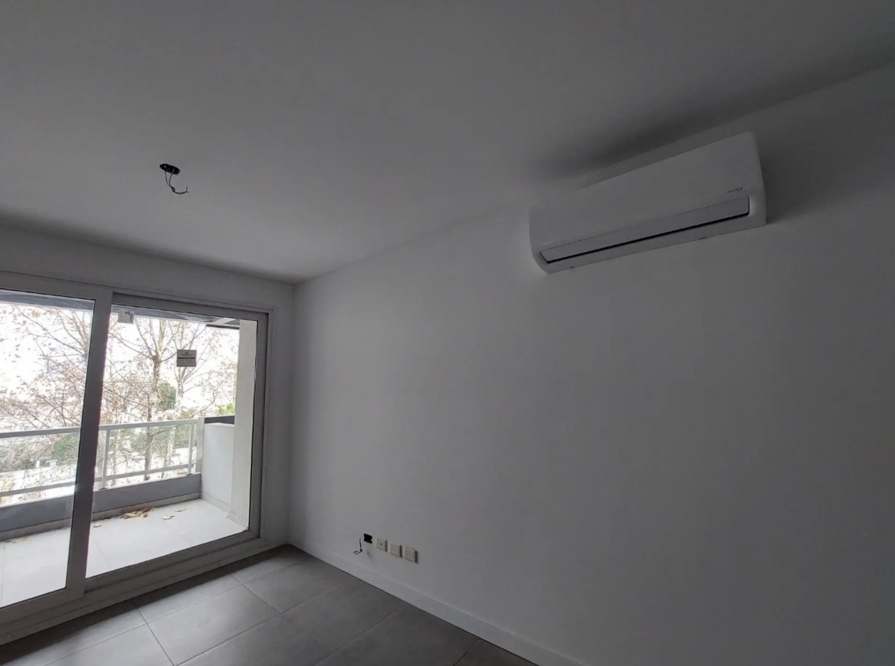 Depto de 4 Amb -Balcon, Cochera y Baulera - Villa Luro
