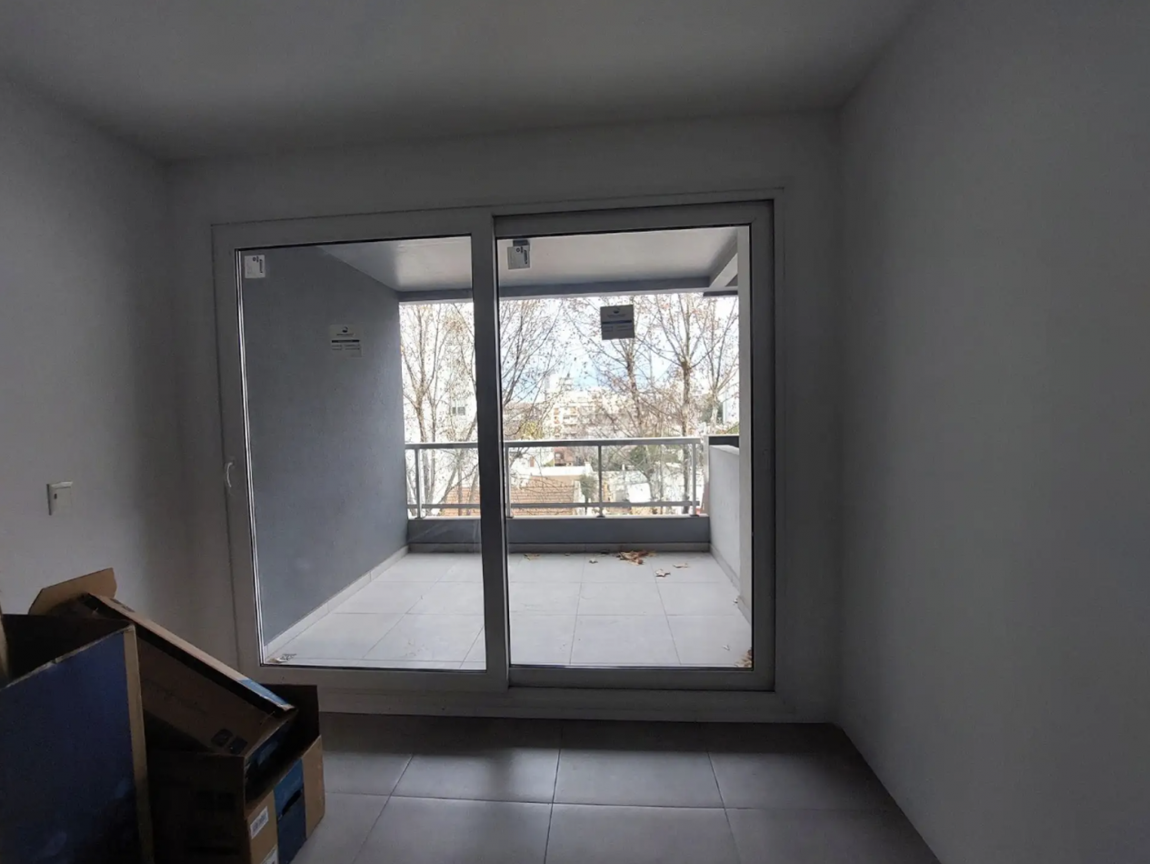 Depto de 4 Amb -Balcon, Cochera y Baulera - Villa Luro