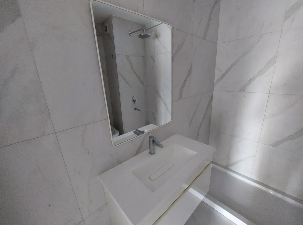Depto de 4 Amb -Balcon, Cochera y Baulera - Villa Luro