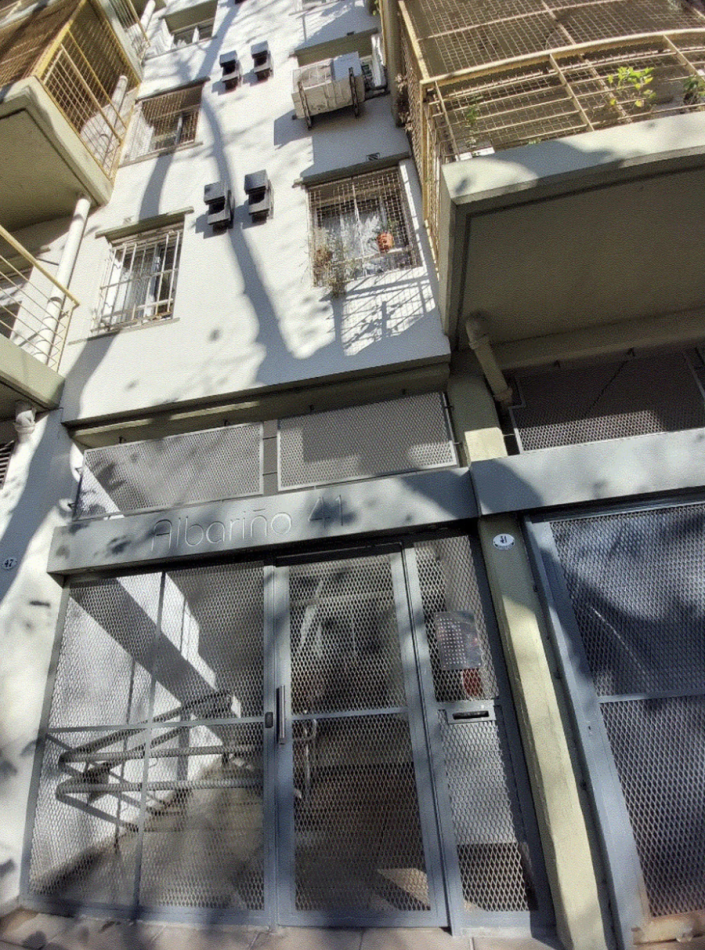 DEPTO 3 AMB CONTRAFRENTE CON BALCON - VILLA LURO