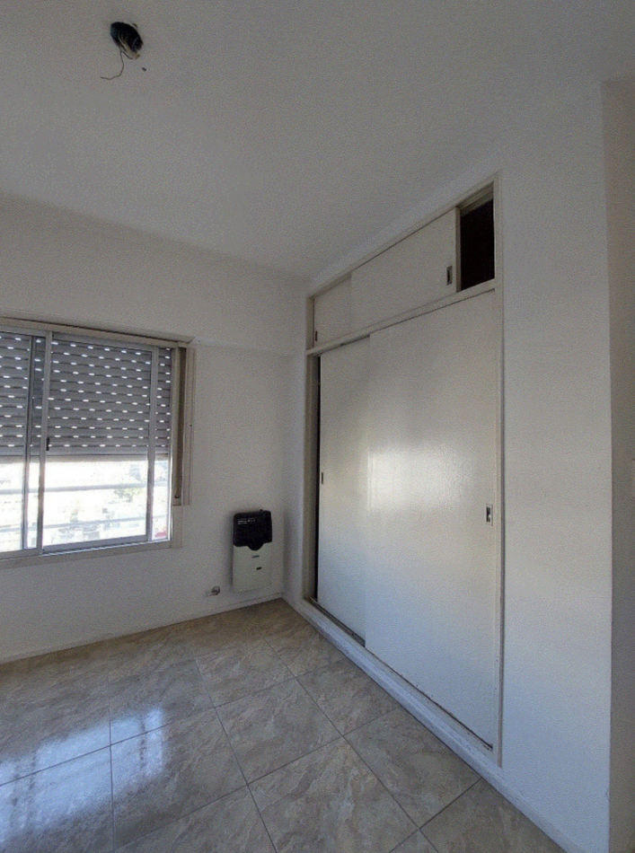 DEPTO 3 AMB CONTRAFRENTE CON BALCON - VILLA LURO