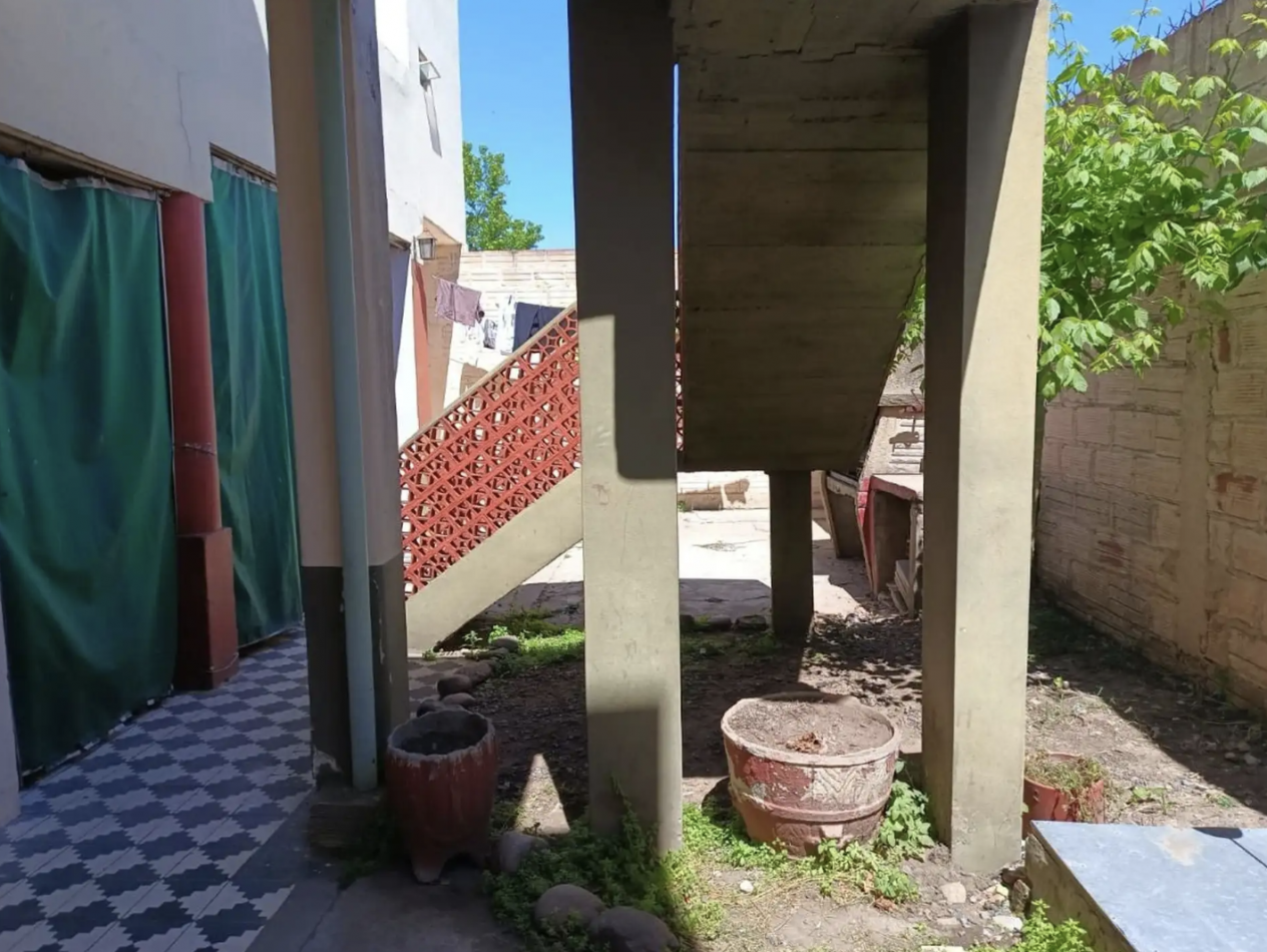 Casa 6 amb Moron con jardin