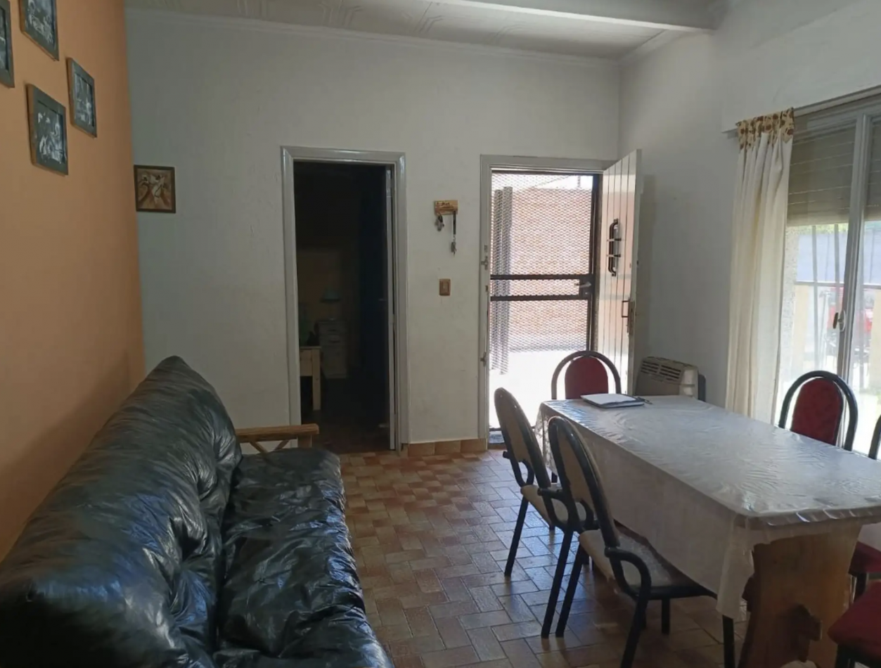 Casa 6 amb Moron con jardin