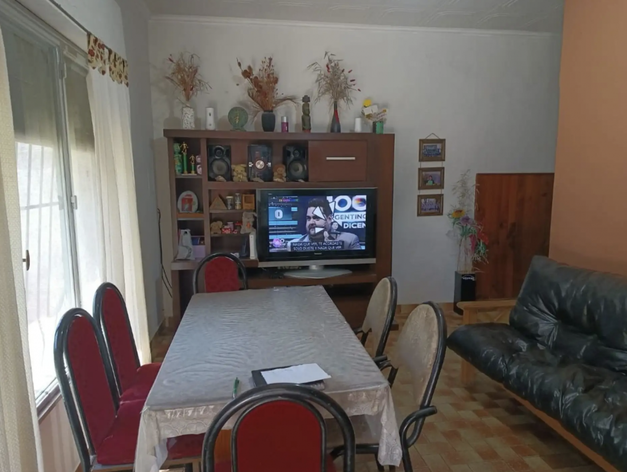 Casa 6 amb Moron con jardin