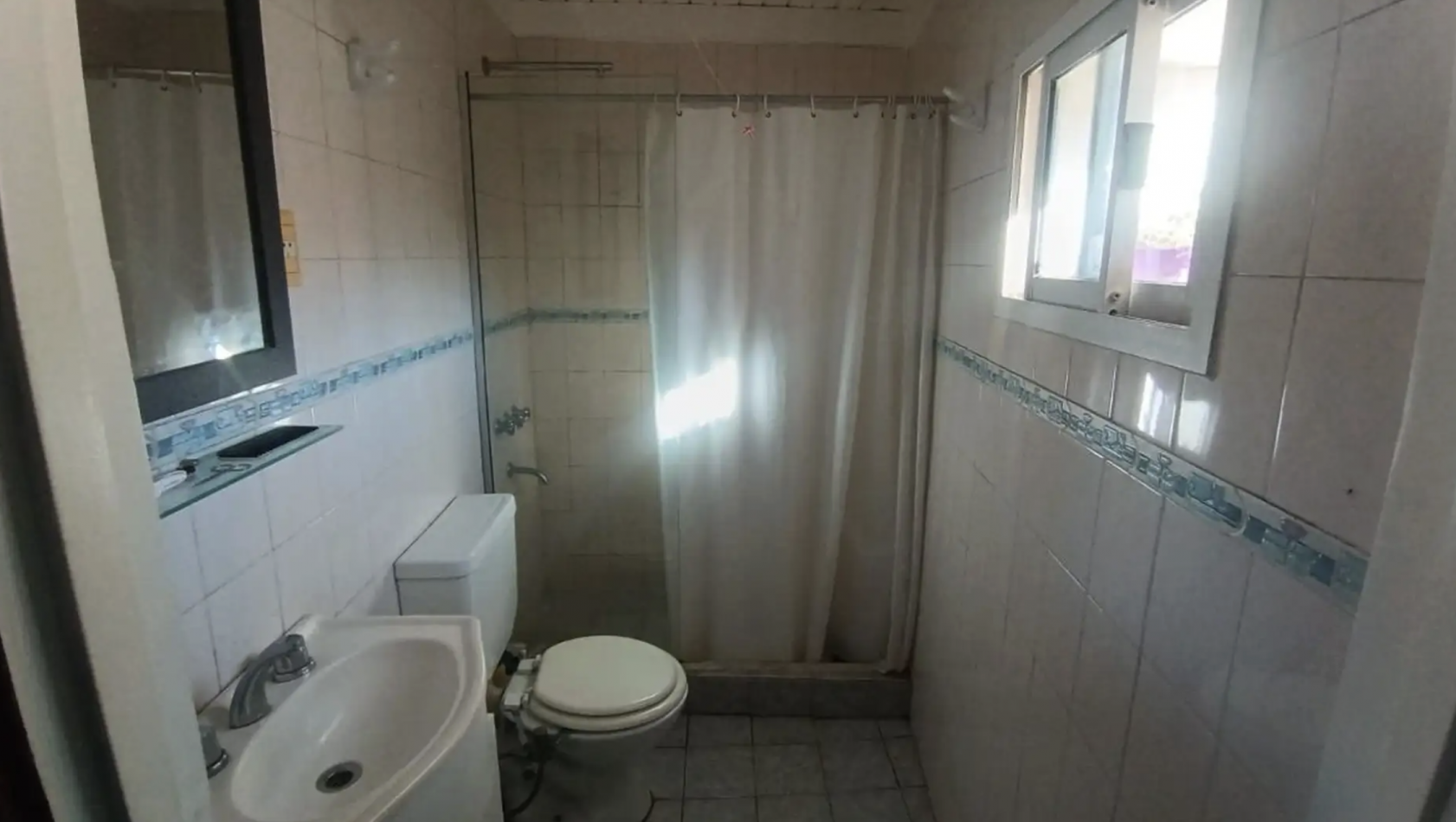 Departamento 1° Piso con Gran Conectividad y Ubicacion Estrategica en Balvanera