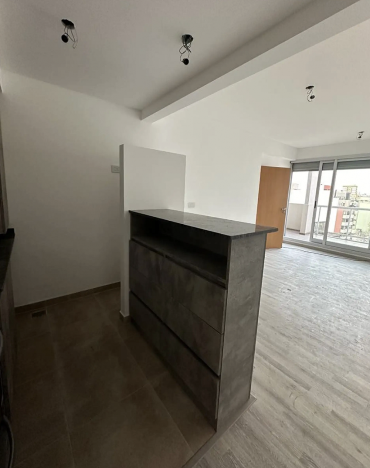 EXCELENTE OPORTUNIDAD | SEMIPISO 2 AMBIENTES A ESTRENAR - LINIERS