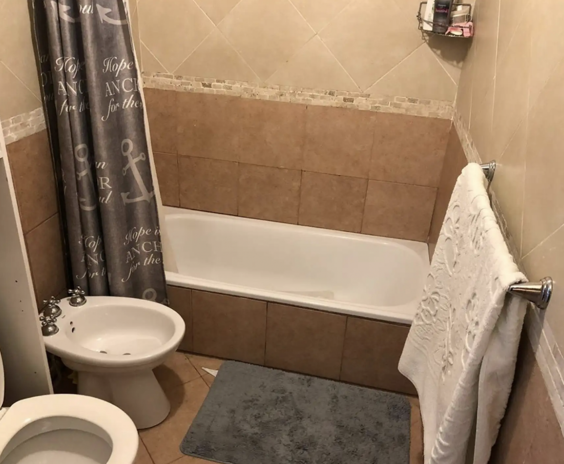 Oportunidad en Liniers - Departamento 2 Ambientes con Patio y Bajas Expensas