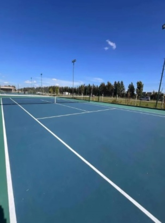 LOTE FRENTE A LA LAGUNA - EN VENTA - BARRIO LAS VICTORIAS