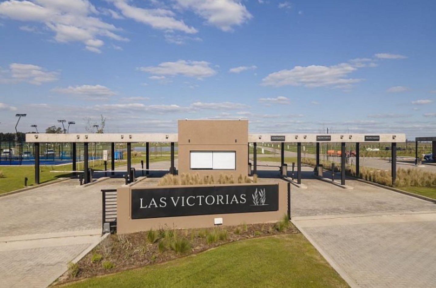 LOTE FRENTE A LA LAGUNA - EN VENTA - BARRIO LAS VICTORIAS