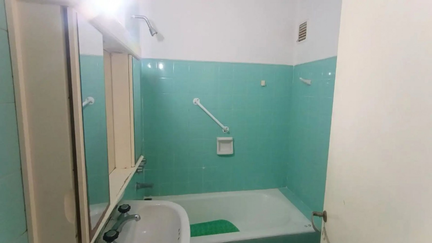 VENTA DTO 3 AMB C/BALCON  CONTRAFRENTE FLORESTA