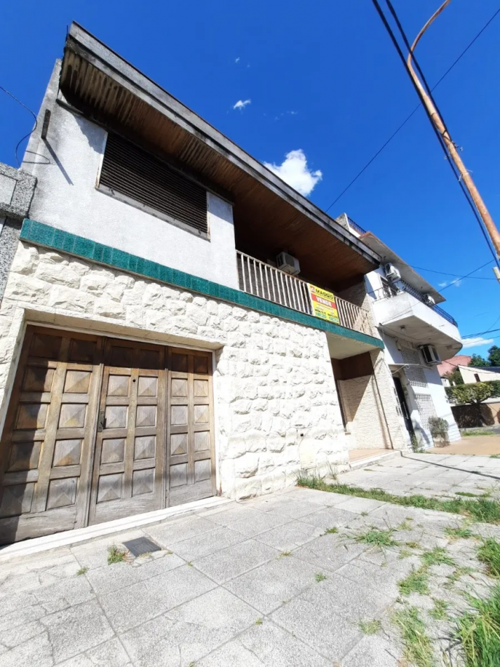 Venta Casa A Reciclar 5 Ambientes Cochera Patio Terraza Lote Propio
