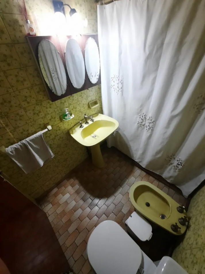 Venta Casa A Reciclar 5 Ambientes Cochera Patio Terraza Lote Propio