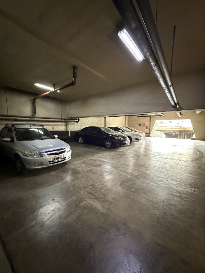 3 Ambientes con Balcon + Cochera en Flores | Piso Alto Super Luminoso