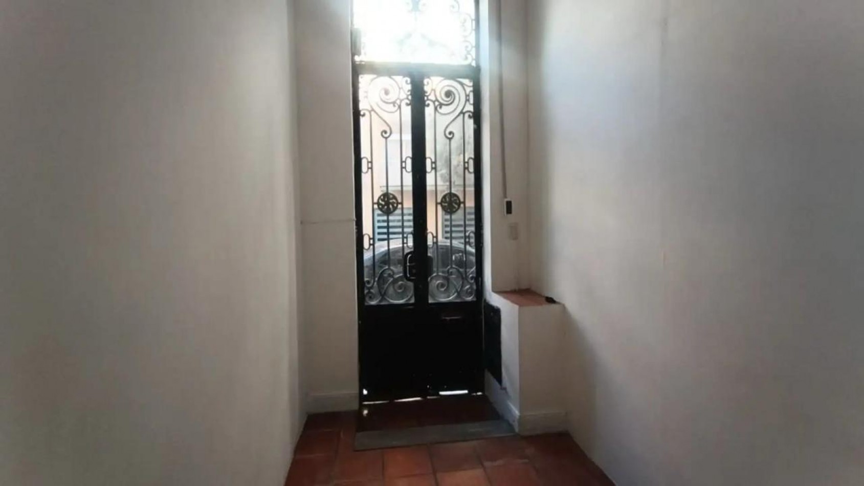 PH de 5 Ambientes con Patio y Amplios Espacios - Excelente Ubicacion en San Cristobal