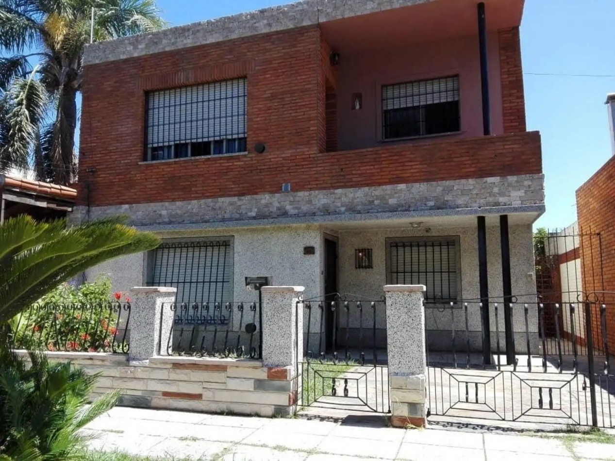 VENTA CASA MULTIFAMILIAR 6 AMB MORON