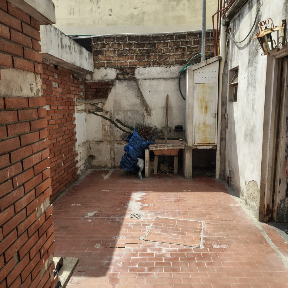 VENTA PH CIUDADELA A REFACCIONAR