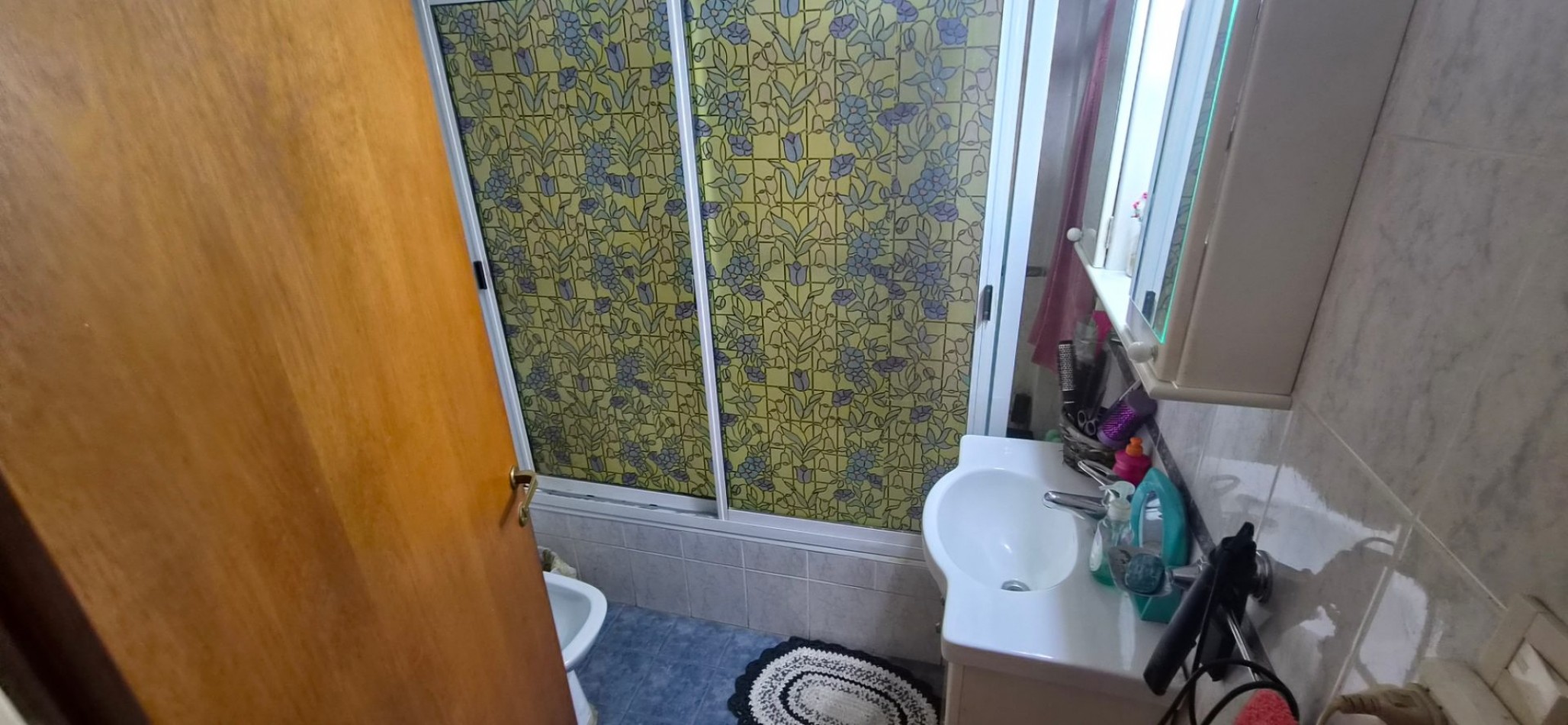 Triplex de 4 Ambientes con Cochera, Patio, Parrilla y Terrazas Propias