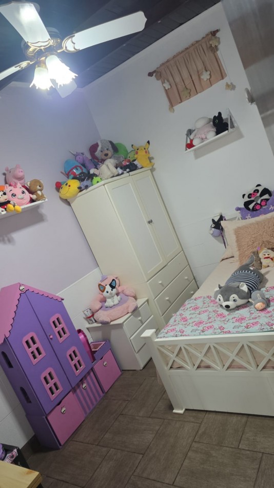VENTA DE CASA MULTIFAMILIAR CAÑUELAS
