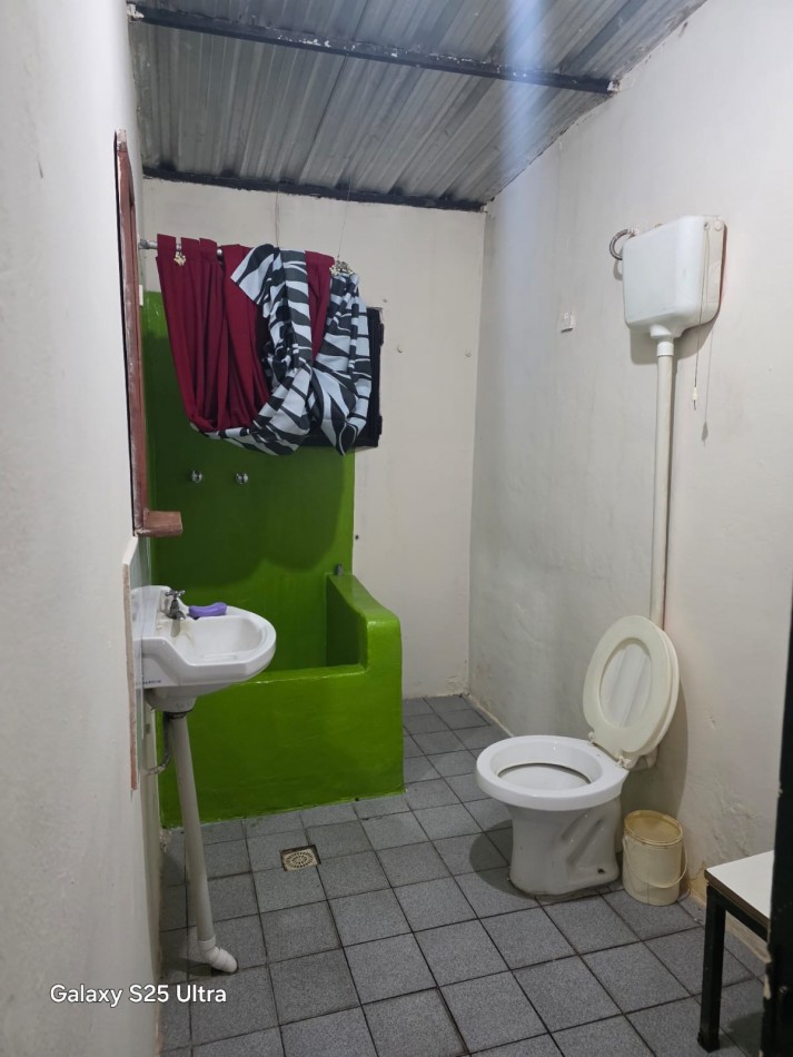 VENTA DE CASA MULTIFAMILIAR CAÑUELAS