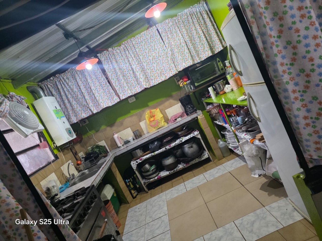 VENTA DE CASA MULTIFAMILIAR CAÑUELAS