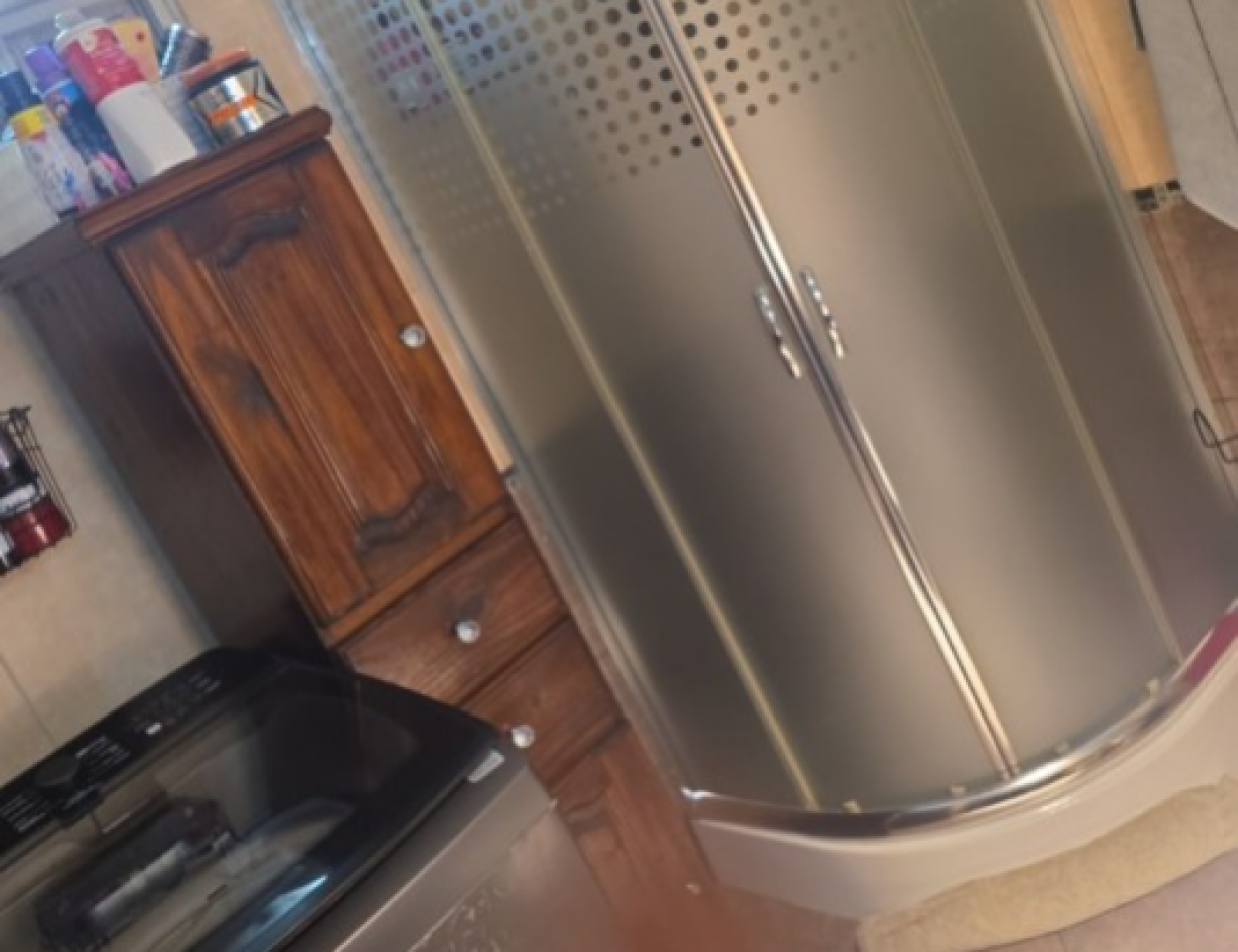 VENTA DE CASA MULTIFAMILIAR CAÑUELAS