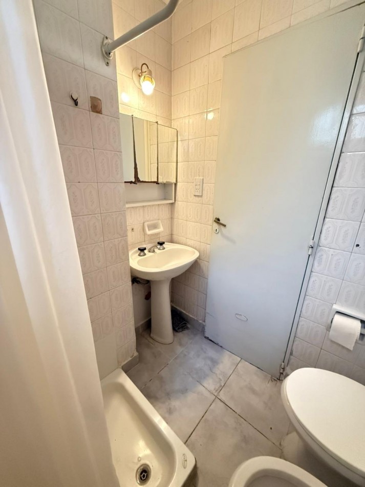 MONOAMBIENTE CON COCINA SEPARADA EN VENTA - OPORTUNIDAD