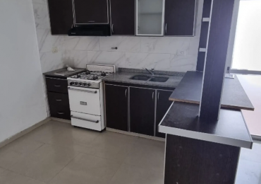Oportunidad en Liniers - Departamento 2 Ambientes con Patio y Bajas Expensas
